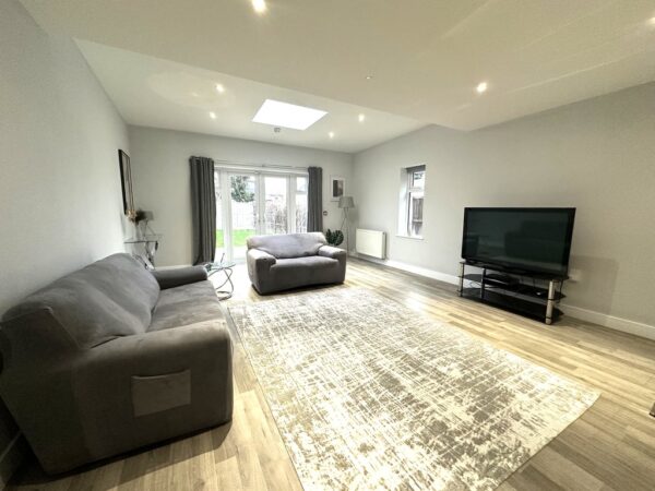 Elmshott Lane, Cippenham, Slough