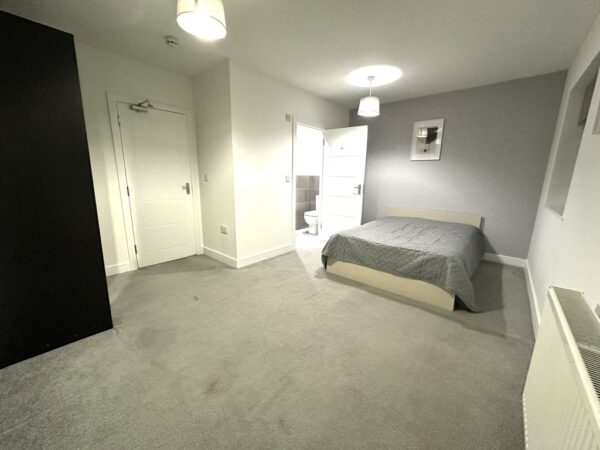 Elmshott Lane, Cippenham, Slough