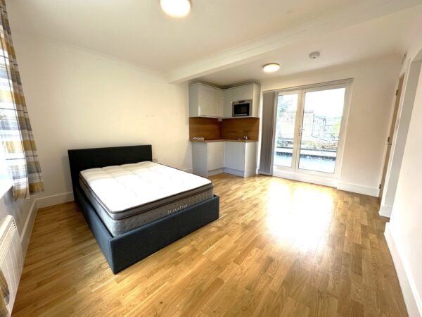 Antrobus Road, Chiswick, London