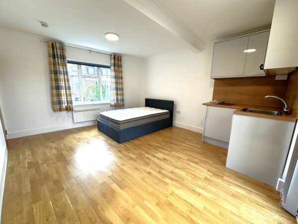 Antrobus Road, Chiswick, London