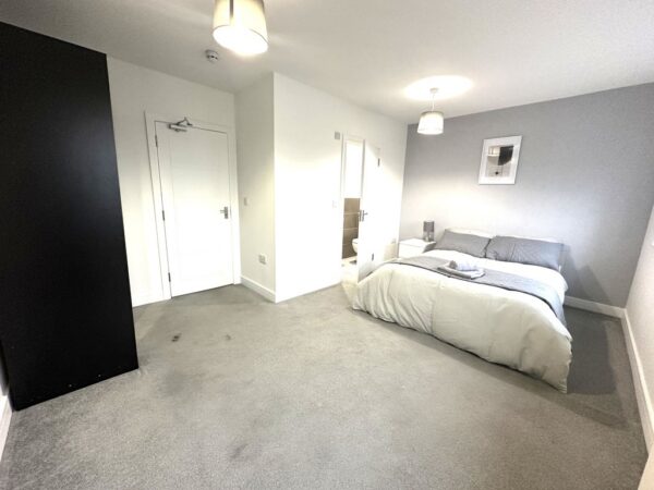 Elmshott Lane, Cippenham, Slough